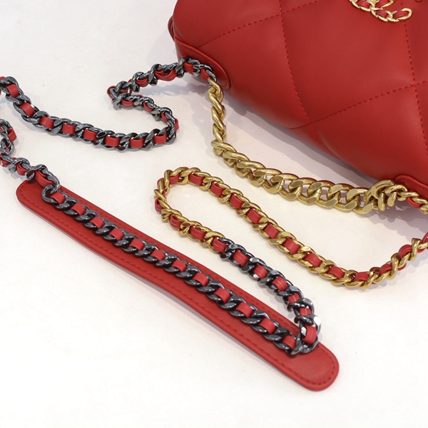 シャネルバッグ素材ディテール